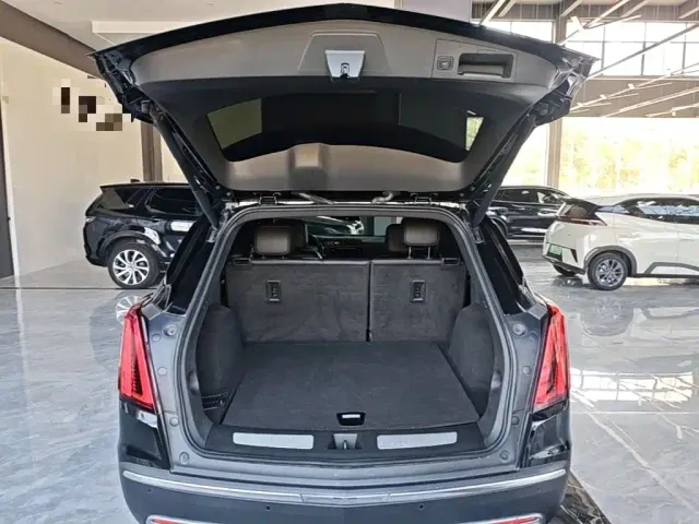 Cadillac XT5 — Фото автомобиля 18