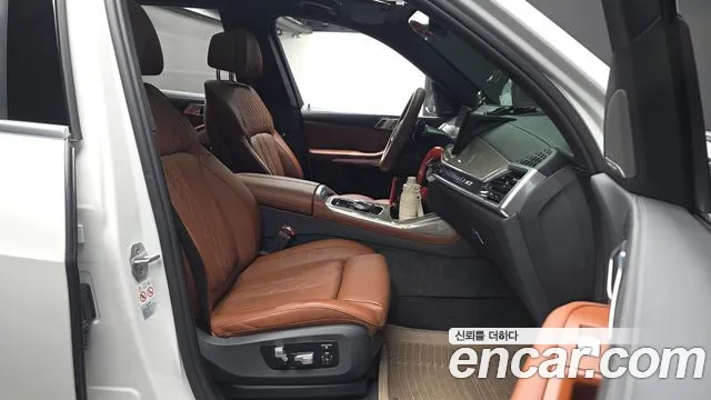BMW X7 — Фото автомобиля 11