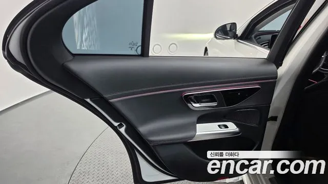 Mercedes-Benz E-Class W214 — Фото автомобиля 14