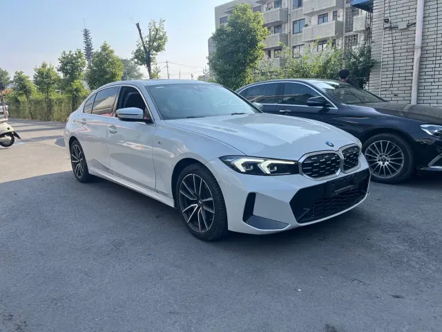 BMW 3 Series — Фото автомобиля 3