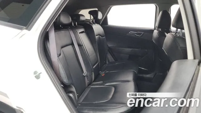 Kia Sportage Sportage 5-е поколение Бензин 1.6 турбо 2WD — Фото автомобиля 12