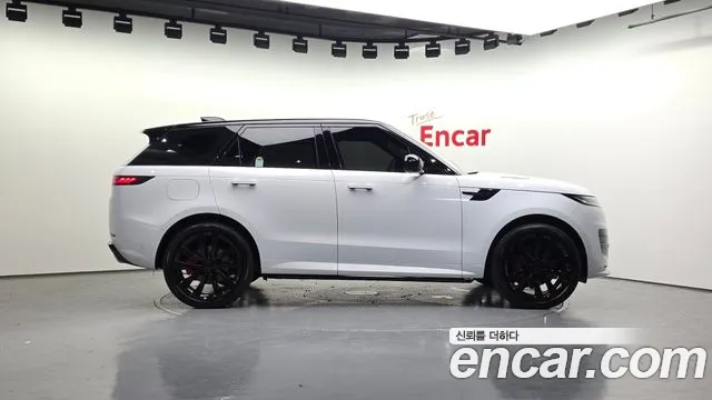 Land Rover Range Rover Sport Generation 3 — Фото автомобиля 5