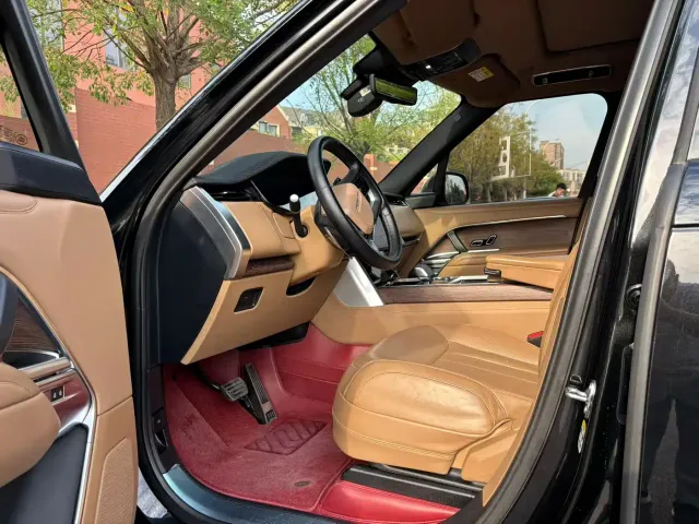 Land Rover Range Rover — Фото автомобиля 4