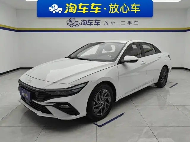 Фотография автомобиля — Hyundai Elantra