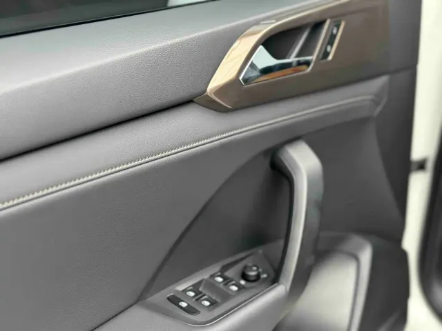 Volkswagen Tharu — Фото автомобиля 26