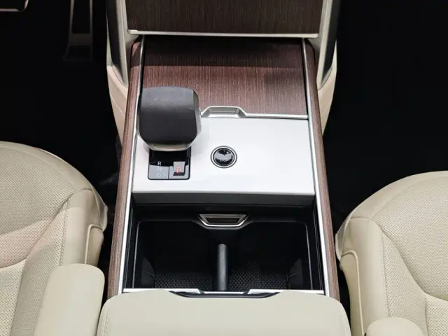 Land Rover Range Rover — Фото автомобиля 16