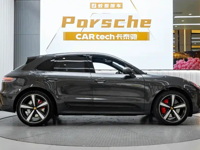 Porsche Macan — Фото автомобиля 4