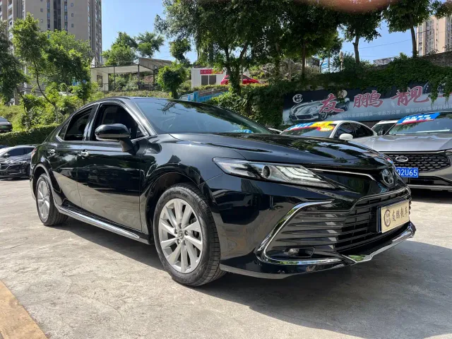 Toyota Camry — Фото автомобиля 3