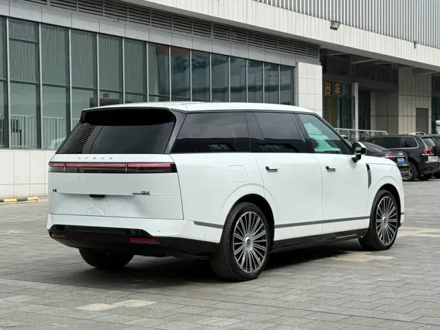 Xpeng GX — Фото автомобиля 5