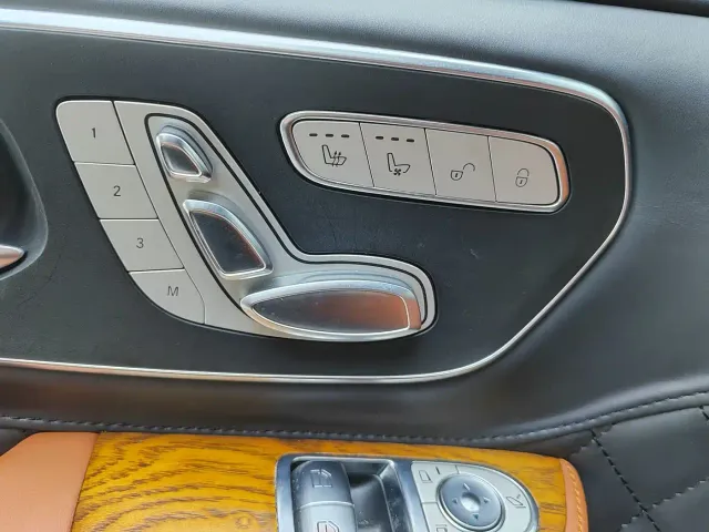 Mercedes-Benz V-Class — Фото автомобиля 13