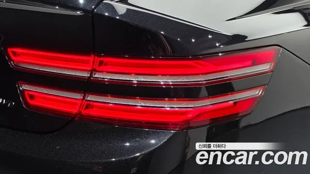 Genesis G80 RG3 — Фото автомобиля 8