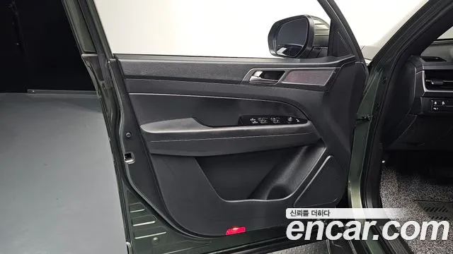 KG_Mobility_Ssangyong Rexton Новый Rexton Sport Дизель 2.2 4WD — Фото автомобиля 24