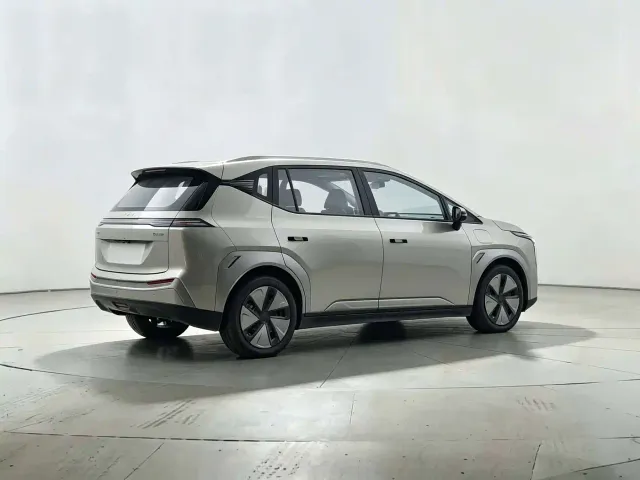 GAC Aion Y — Фото автомобиля 9