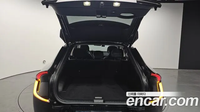Kia EV6 — Фото автомобиля 18