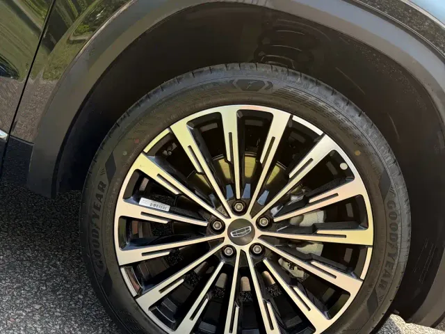 Geely Xingyue L — Фото автомобиля 6