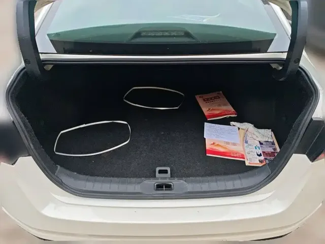 Nissan Teana — Фото автомобиля 20