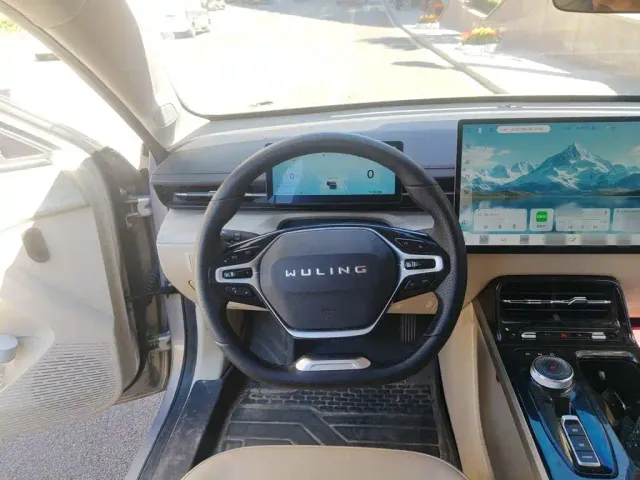 Wuling Starlight — Фото автомобиля 6