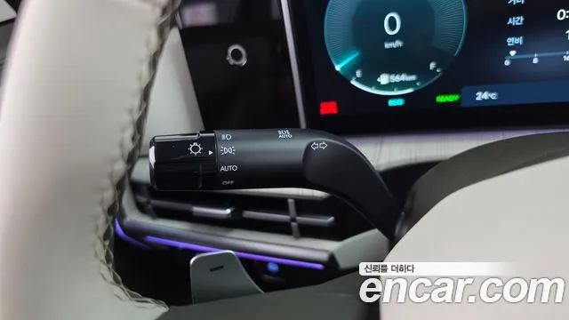 Hyundai Santa Fe MX5 — Фото автомобиля 29