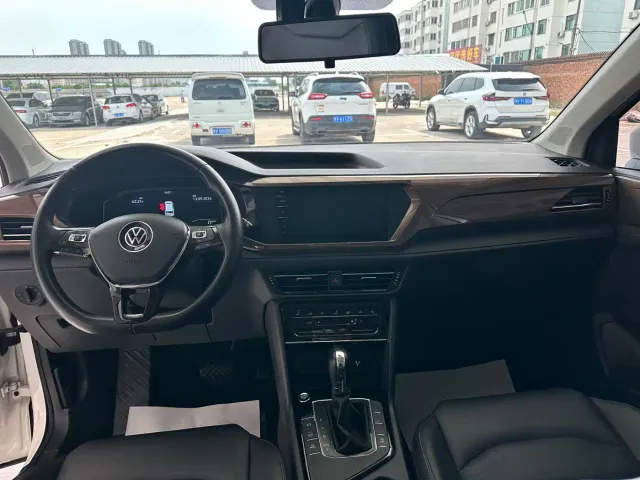 Volkswagen Tharu — Фото автомобиля 6
