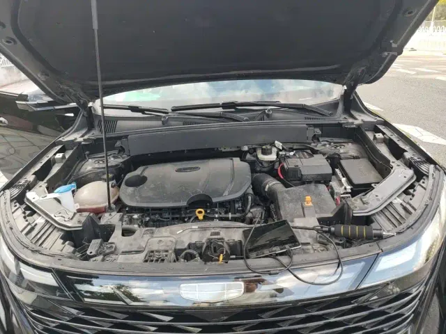 Geely Boyue L — Фото автомобиля 21