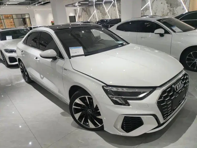 Фотография автомобиля — Audi A3