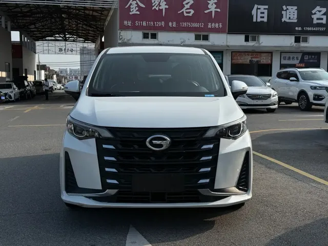 GAC Trumpchi M6 — Фото автомобиля 2