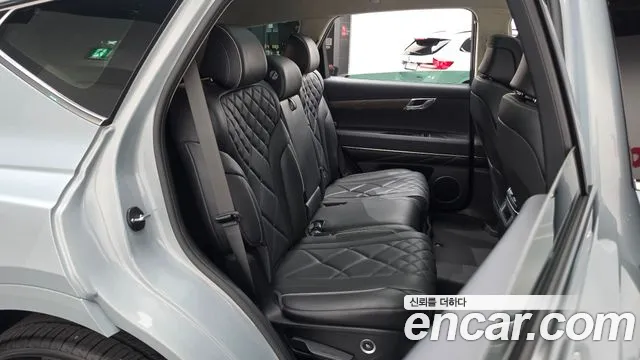 Genesis GV80 — Фото автомобиля 12