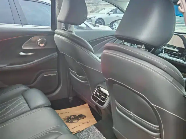 Chery Arrizo 8 — Фото автомобиля 14