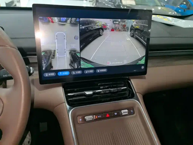 Wuling Starlight S — Фото автомобиля 12