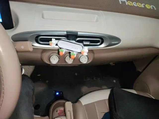 Wuling Hongguang Mini EV — Фото автомобиля 9