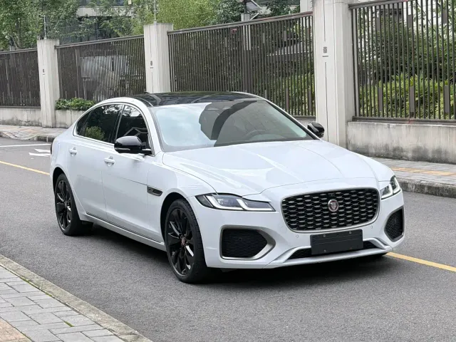 Jaguar XFL — Фото автомобиля 3