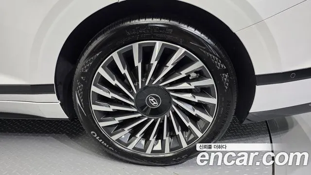 Hyundai Grandeur GN7 — Фото автомобиля 6