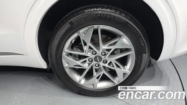 Genesis GV70 2.5T Бензин AWD — Фото автомобиля 21