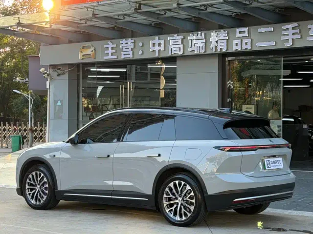 Nio ES6 — Фото автомобиля 4