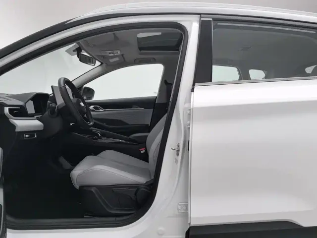 Geely Binyue 2025 Bin Yue L 1.5TD DCT Star Diamond — Фото автомобиля 10