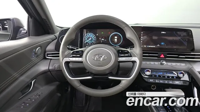 Hyundai AVANTE Avante (CN7) — Фото автомобиля 9