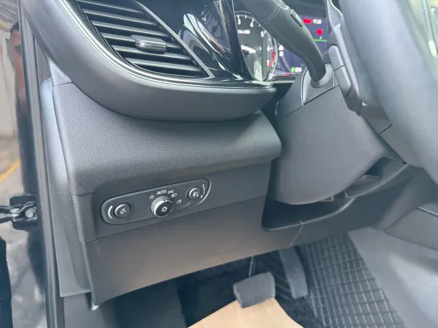 Buick Envision S — Фото автомобиля 22