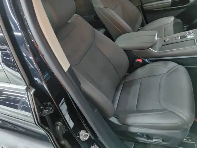 Ford Explorer 2024 2.3T EcoBoost AWD Titanium Edition 6-Seater — Фото автомобиля 24