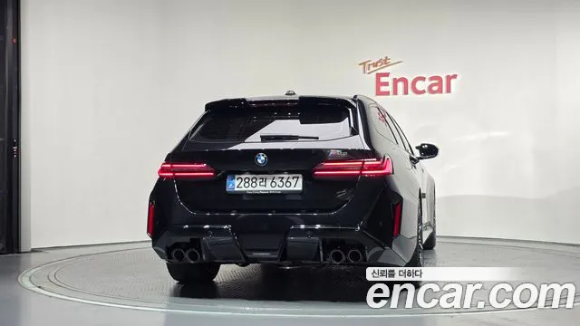BMW M5 — Фото автомобиля 4