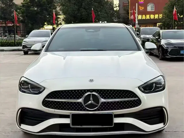Mercedes-Benz C-Class — Фото автомобиля 2
