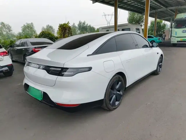 Leapmotor C01 — Фото автомобиля 6