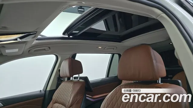 BMW X7 — Фото автомобиля 13