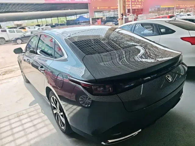 Changan Eado — Фото автомобиля 22