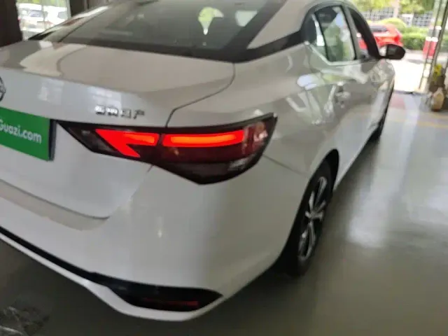Nissan Sylphy — Фото автомобиля 7