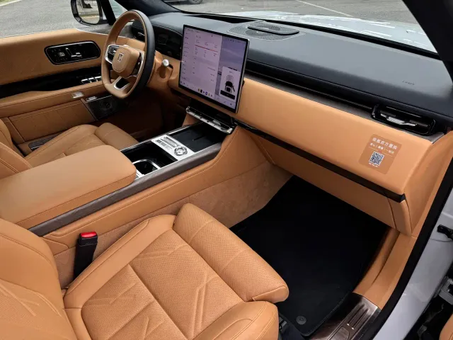 ZEEKR Zeekr 9X 2025 model Ultra Edition 70kWh — Фото автомобиля 15