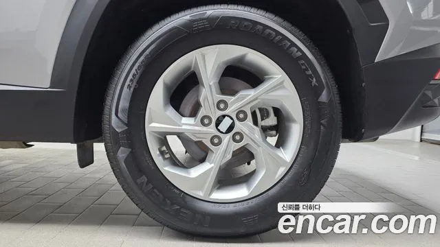 Hyundai Tucson Tucson (NX4) Дизель 2.0 2WD — Фото автомобиля 21