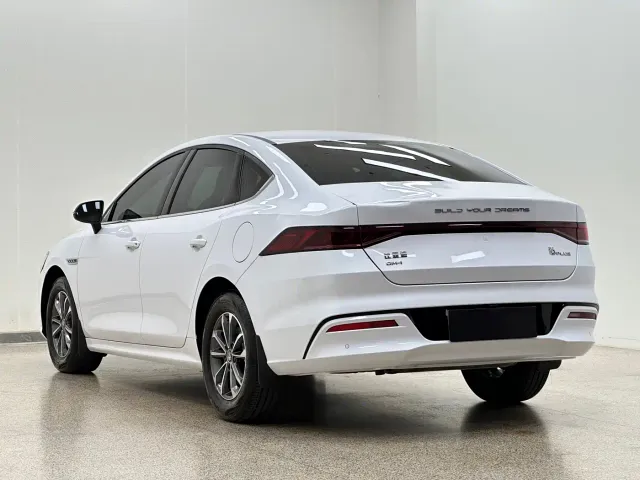 BYD Qin PLUS — Фото автомобиля 3