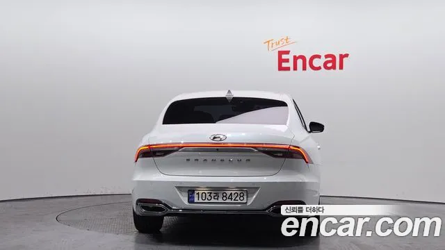 Hyundai Grandeur Новый Grandeur IG 3.0 LPi (Для проката) — Фото автомобиля 4