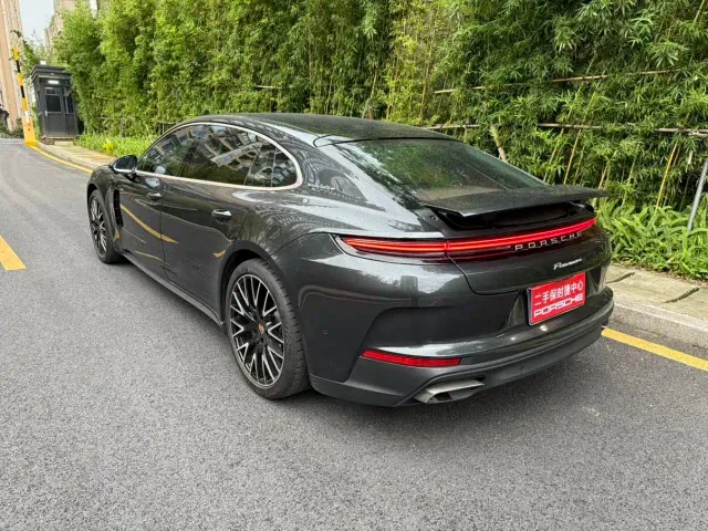 Porsche Panamera — Фото автомобиля 4