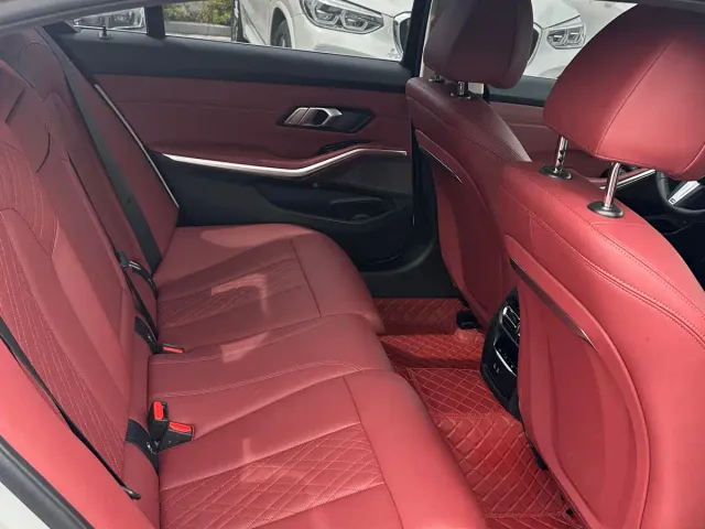 BMW 3 Series — Фото автомобиля 7
